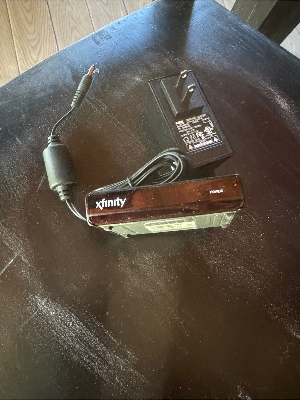 Xfinity DTA (Digital Transport Adapter) cable box and Remote C122401